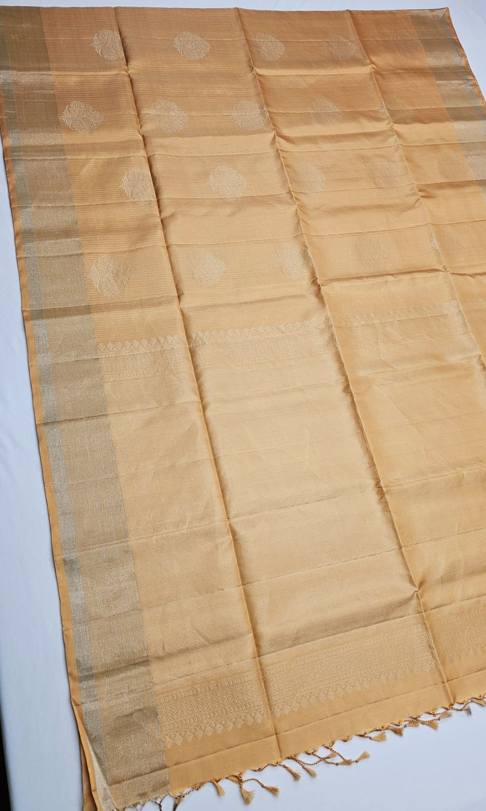Biscut Pure Silk
