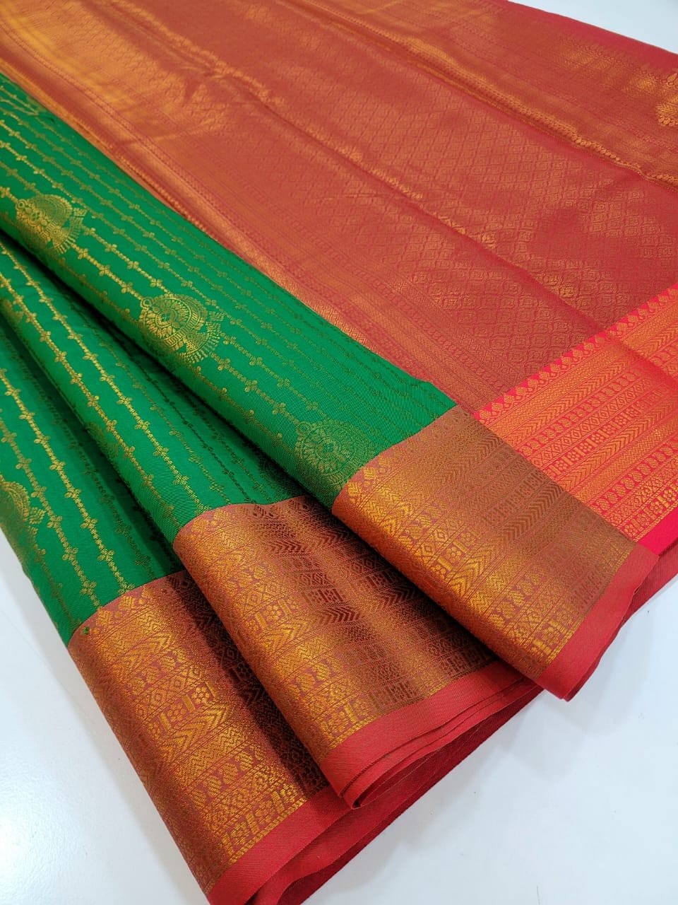 Vairaoosi Silk