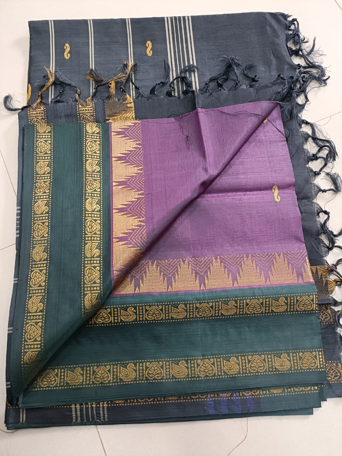 Vazhai naar pattu (வாழை நார் பட்டு) sarees
