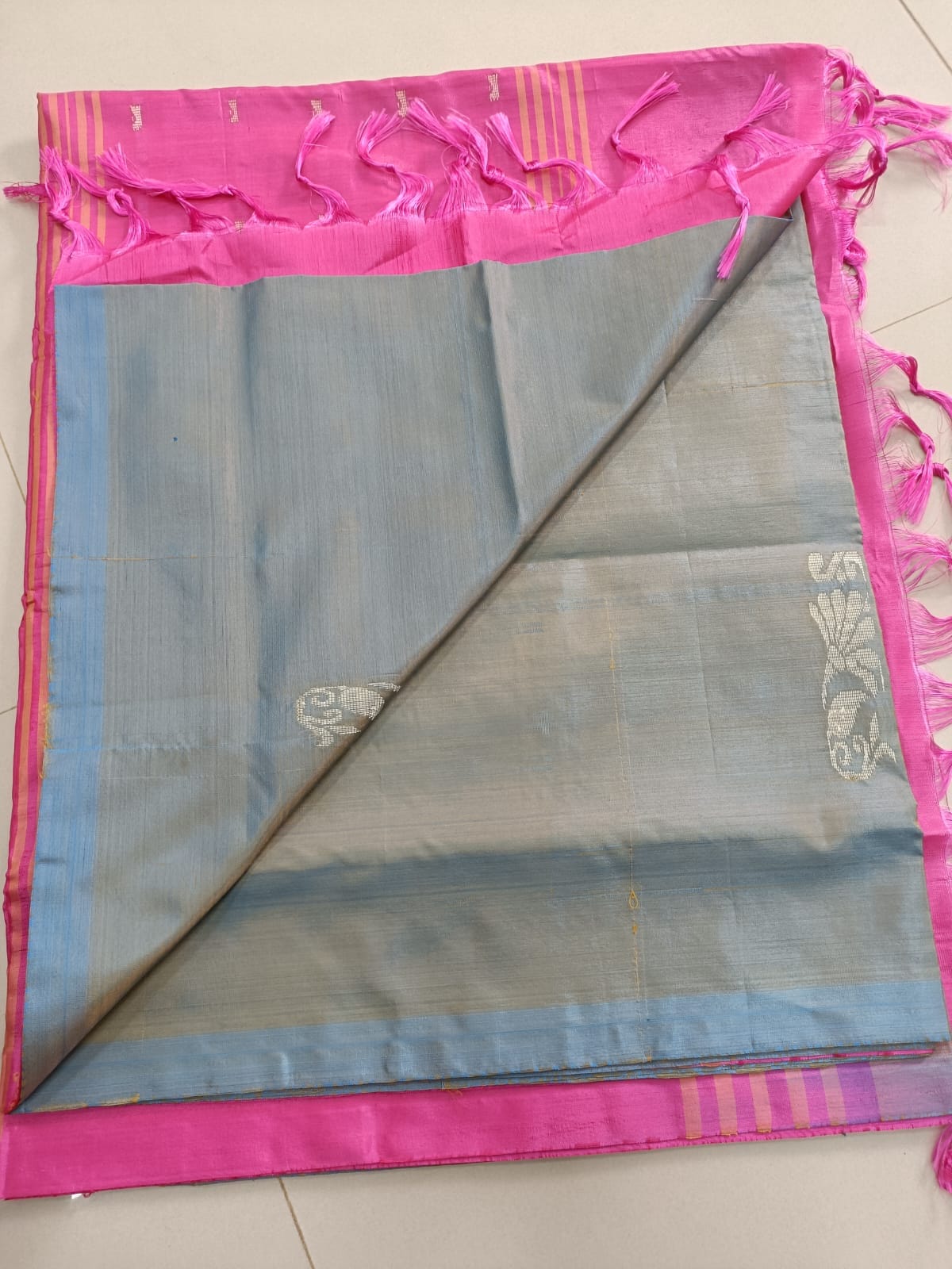 Vazhai naar pattu (வாழை நார் பட்டு) sarees