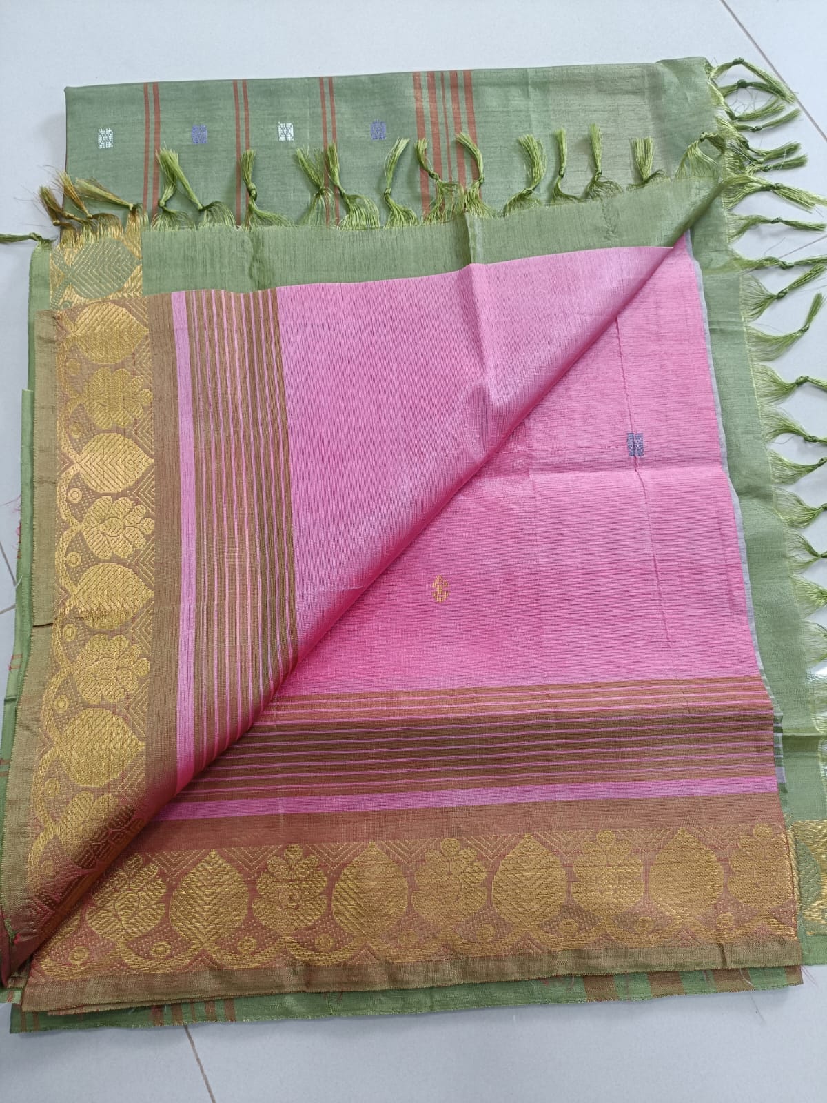 Vazhai naar pattu (வாழை நார் பட்டு) sarees